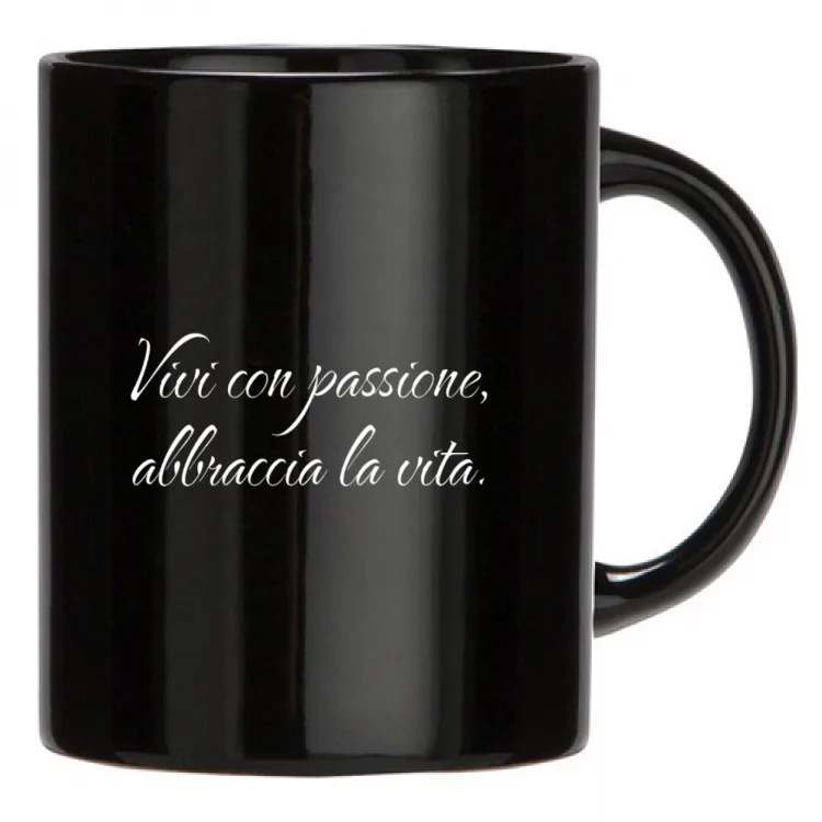 Tazza nera "Vivi con passione"